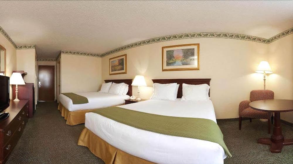 Best Western Kernersville Bagian luar foto