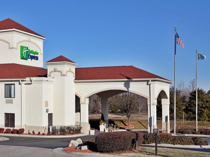 Best Western Kernersville Bagian luar foto