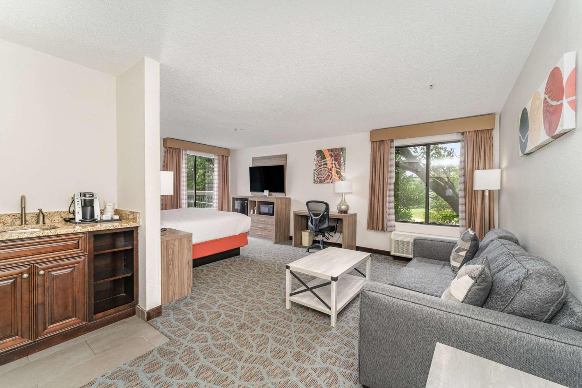 Best Western Kernersville Bagian luar foto