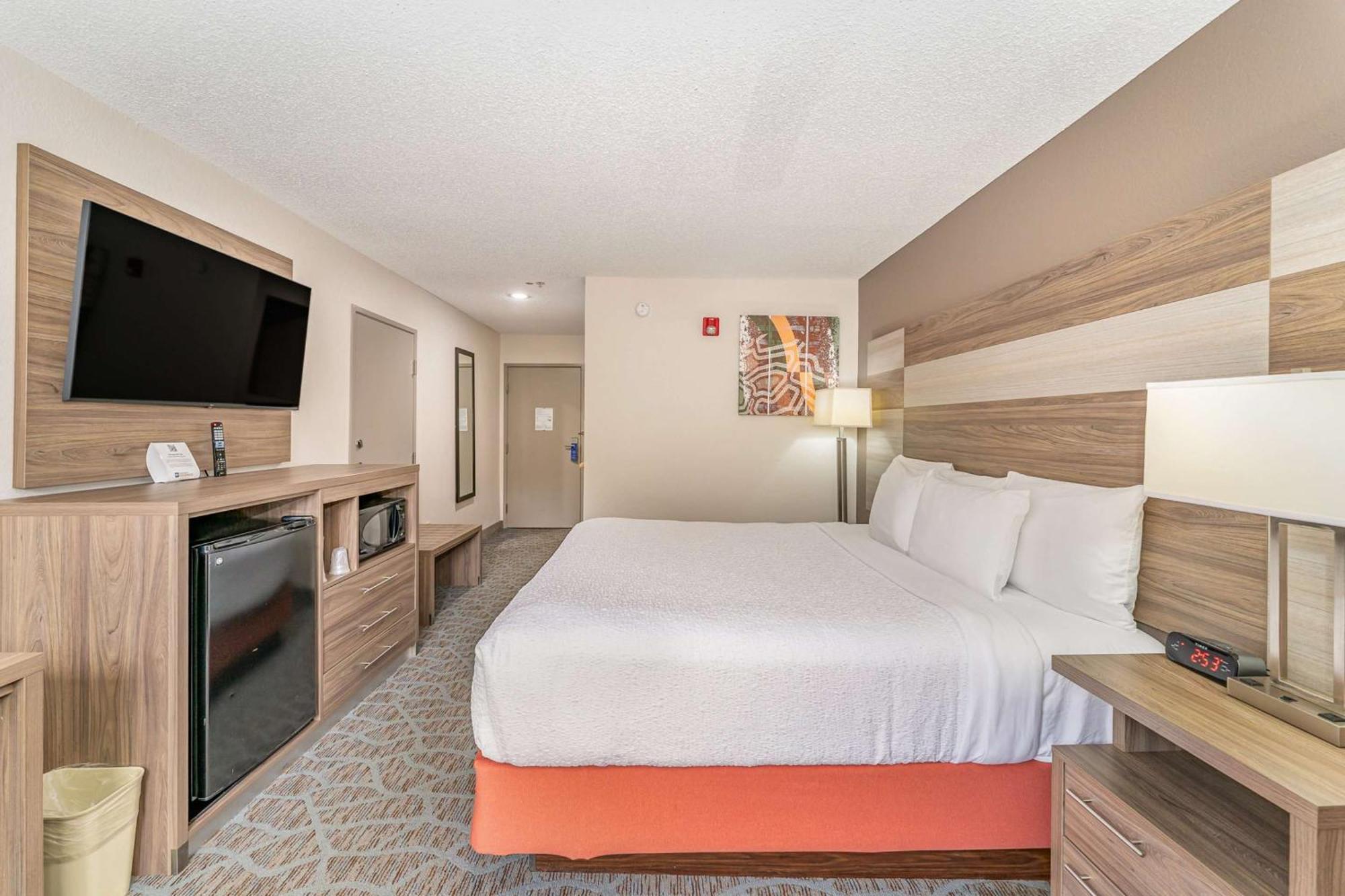 Best Western Kernersville Bagian luar foto