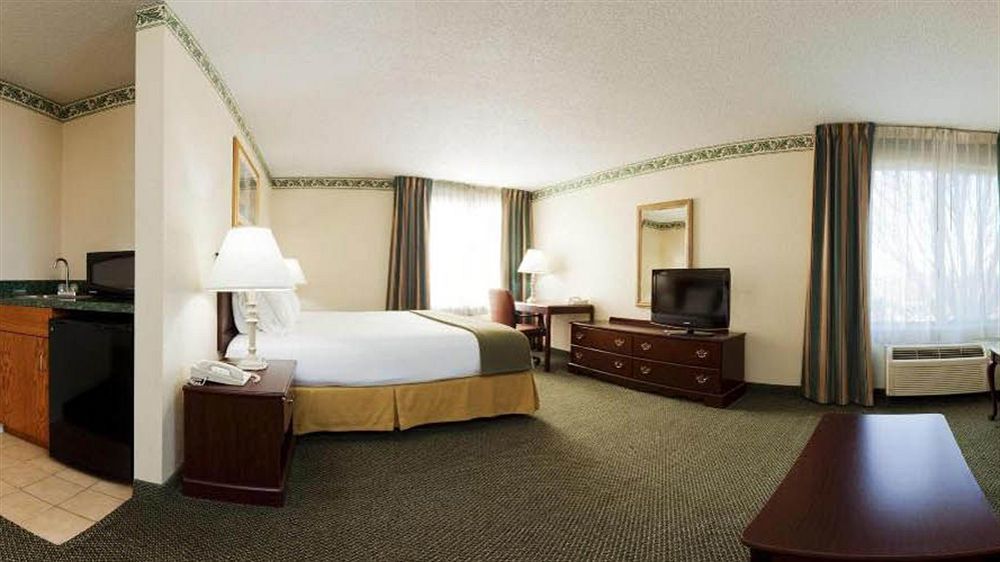 Best Western Kernersville Bagian luar foto