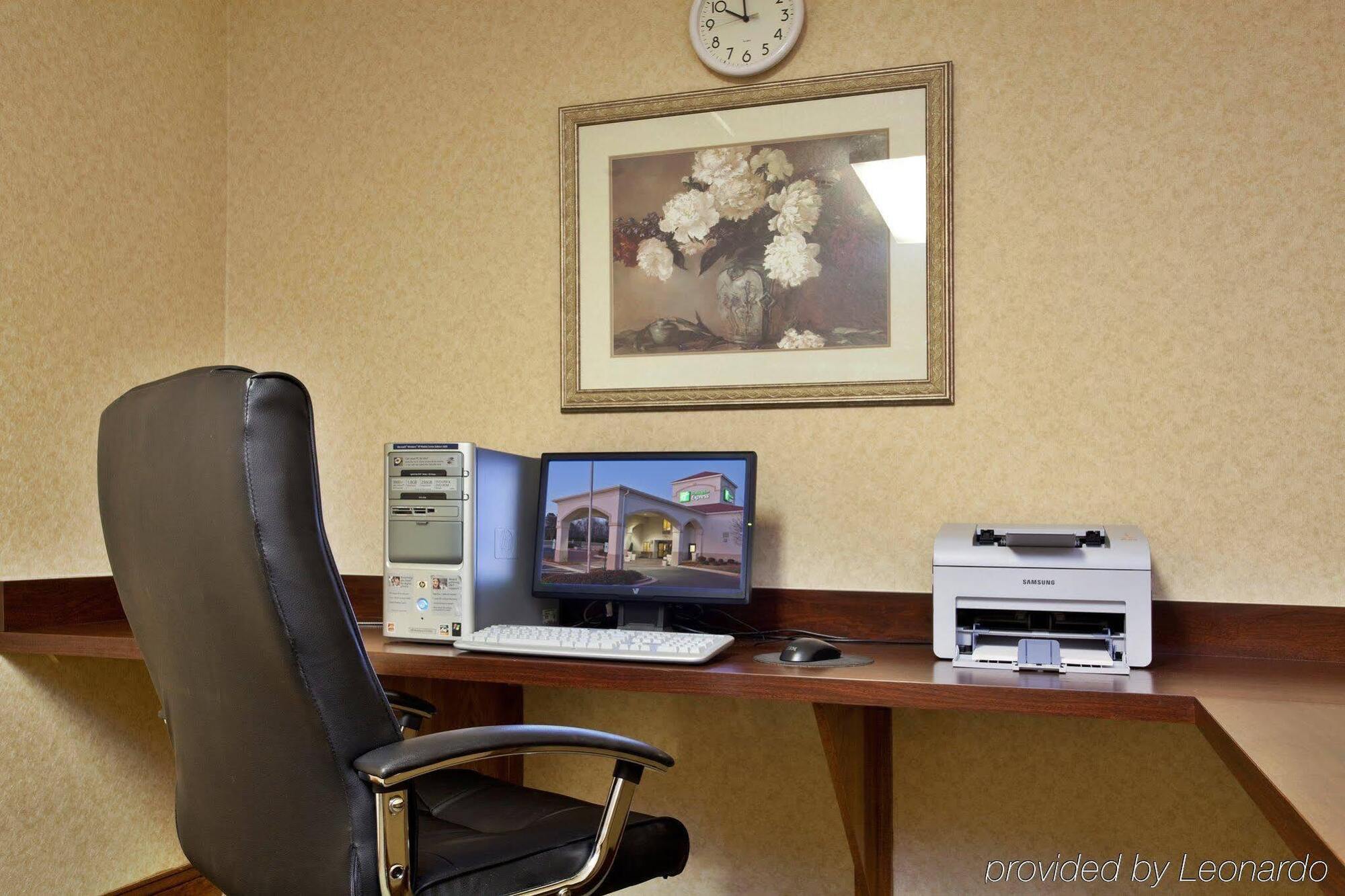 Best Western Kernersville Bagian luar foto